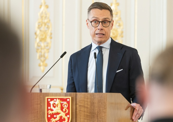 President starts 2-day visit to London President starts 2-day visit to London