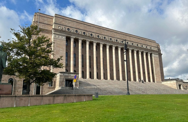 Finnish security policy report sees US policies ´unpredictable´ Finnish security policy report sees US policies ´unpredictable´