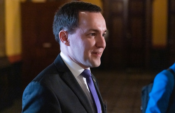 Rydman survives motion of no-confidence over STEA funding Rydman survives motion of no-confidence over STEA funding