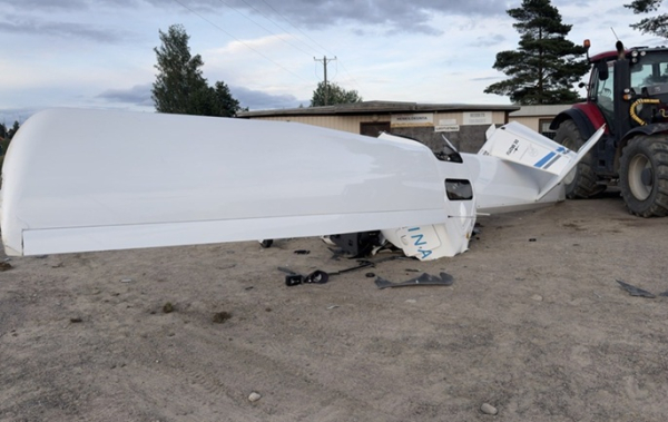 Small electric plane crashes in Hyvinkää, 1 killed Small electric plane crashes in Hyvinkää, 1 killed